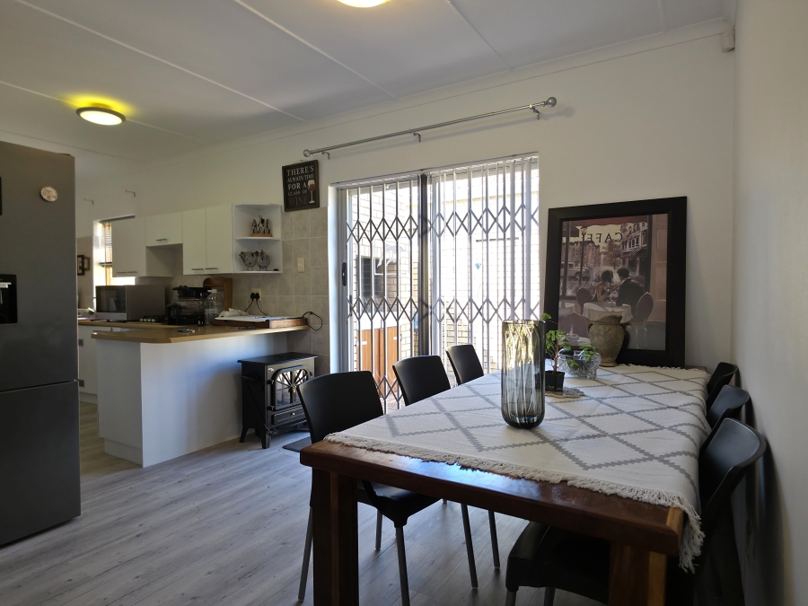 3 Bedroom Property for Sale in Jeffreys Bay Central Eastern Cape